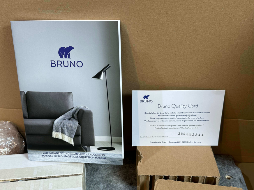 Bruno schickt Dankeskarte